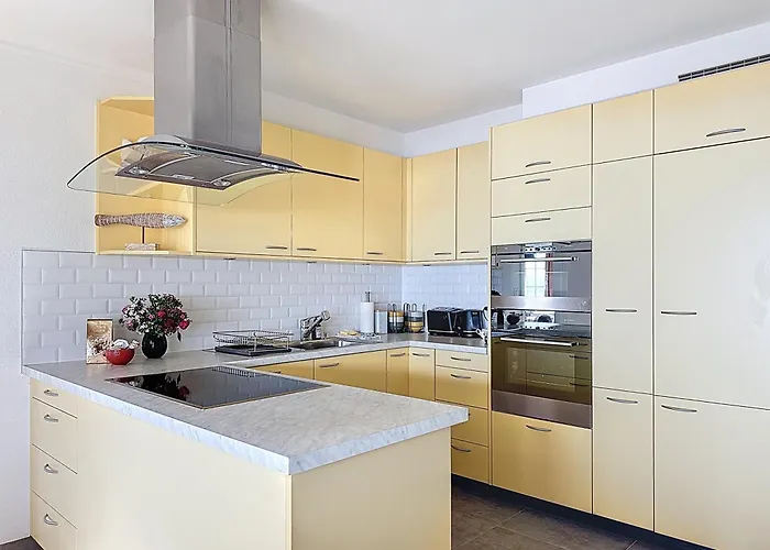 Riviera House Montreux, Un Lieu Magique ! *